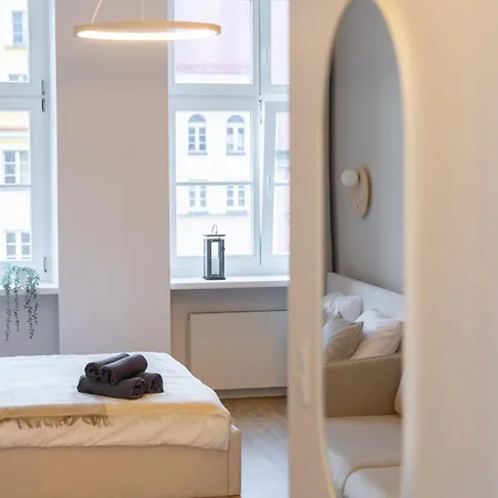 Apartmán Lux - Heart Of The Old Town Check In 24h Vratislav